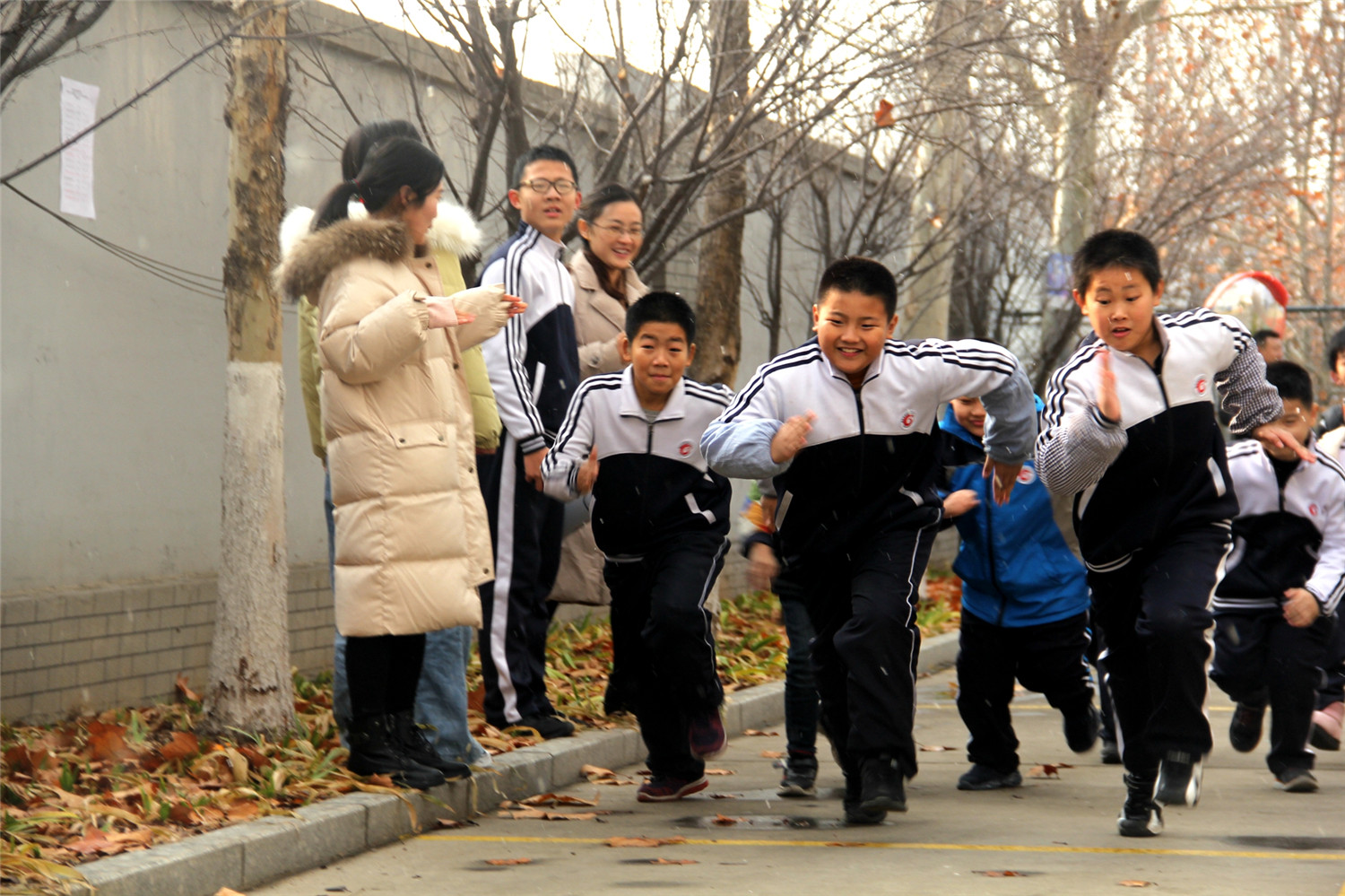 市特教中心舉行“跑過冬天 健康快樂”第八屆學生冬季越野賽