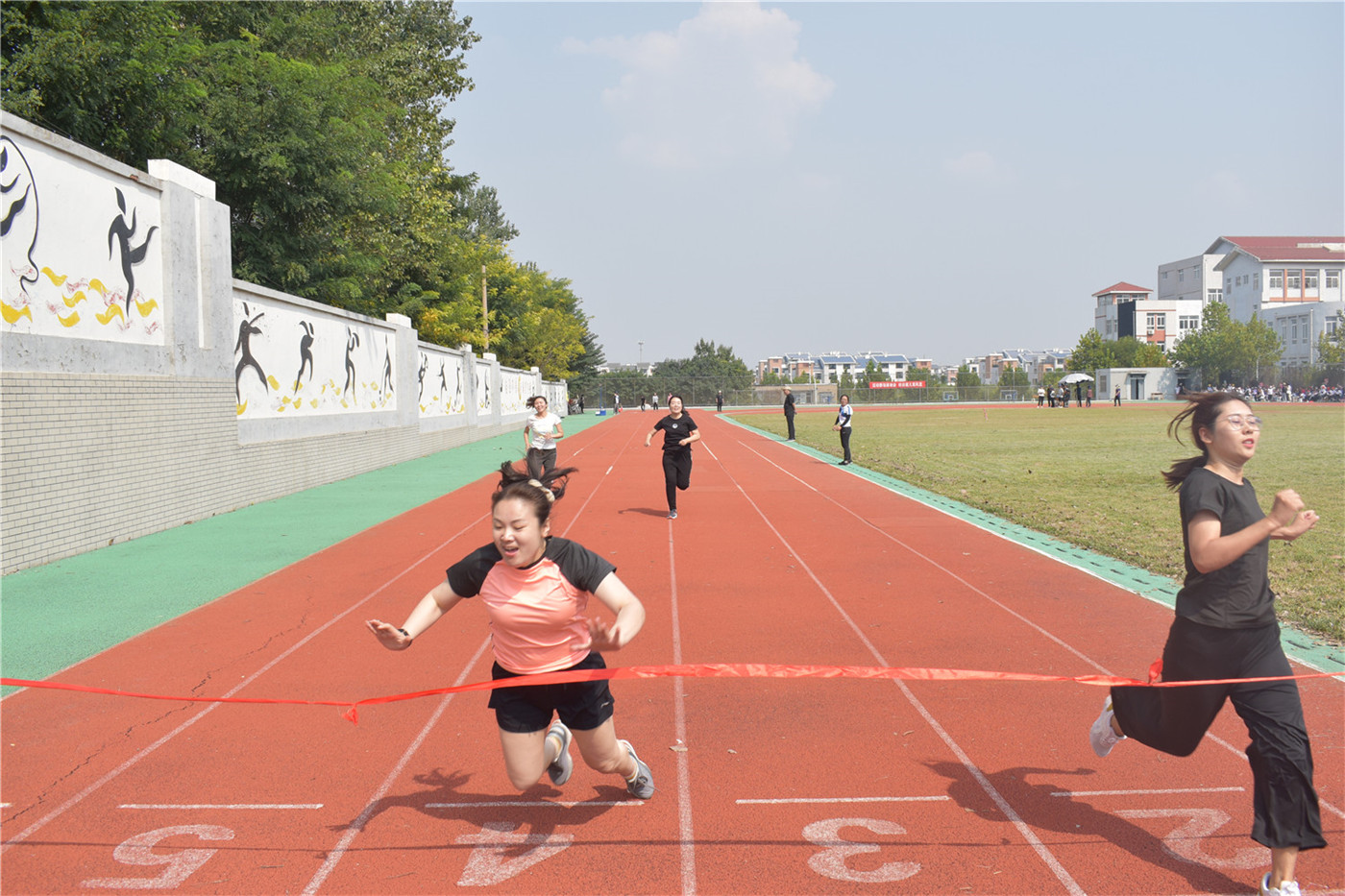 享健身運動樂趣，展教師別樣風采