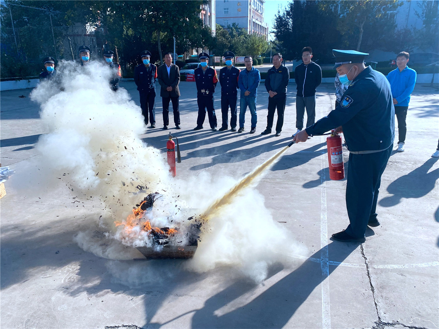 市特教中心召開校園安防工作現(xiàn)場會